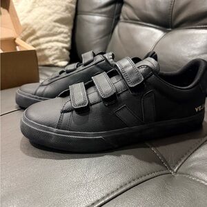 Veja Black Men's Shoes